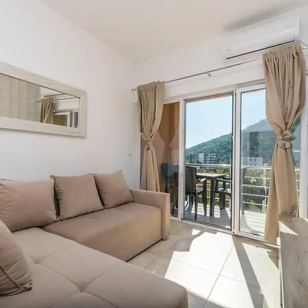 Apartments Dilara Canj Exterior photo