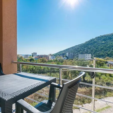 Apartments Dilara Canj Exterior photo