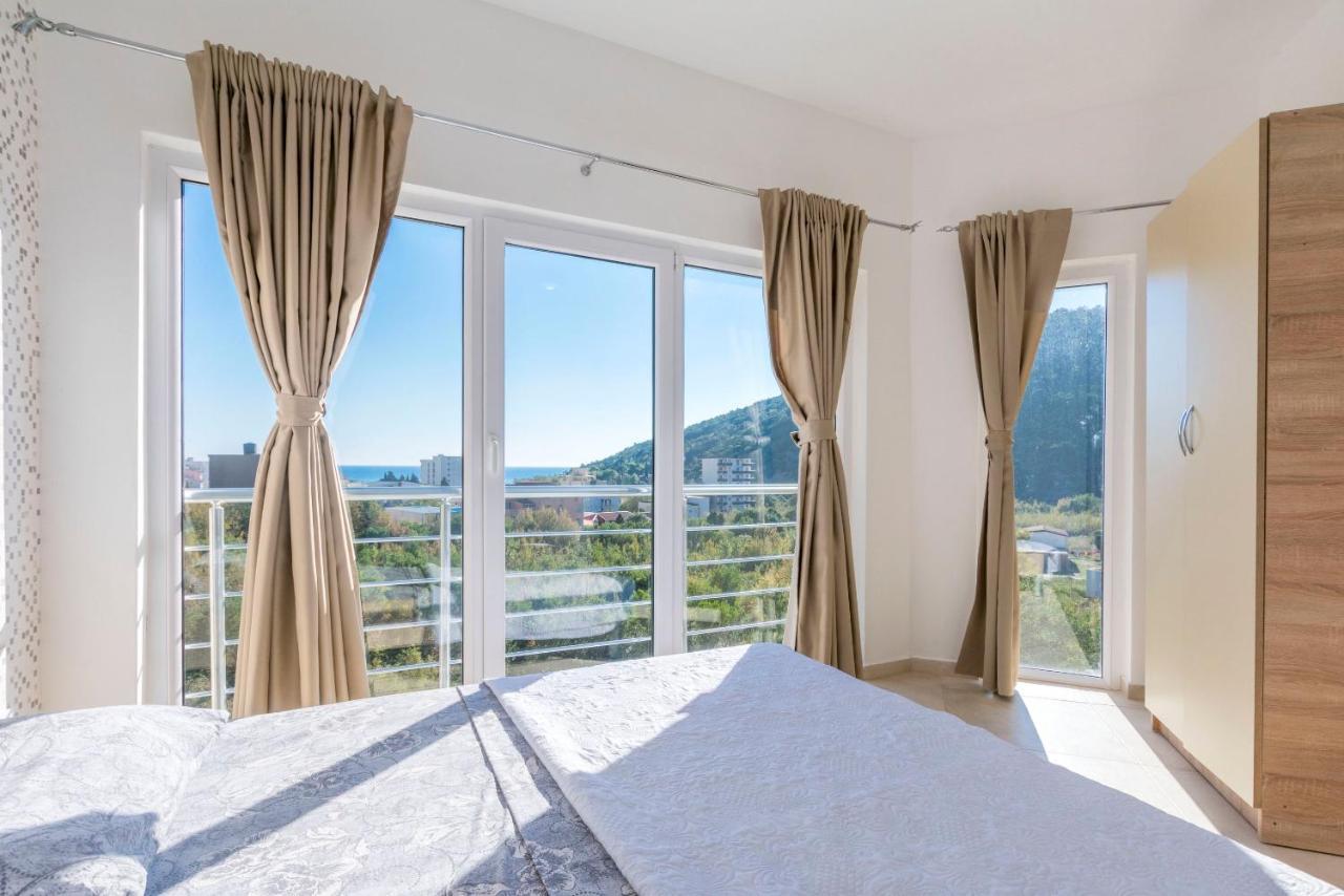 Apartment Dilara *